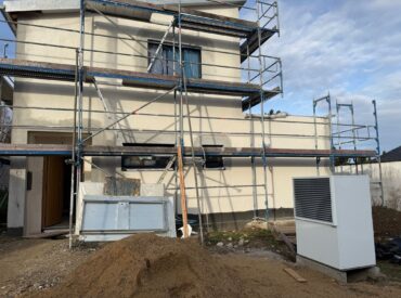 Holzhaus mit Nilan Compact P2 Air9 Wärmepumpe